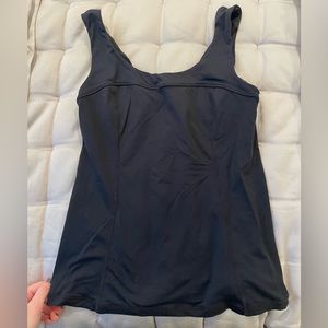 Black lululemon tank with cinch in back